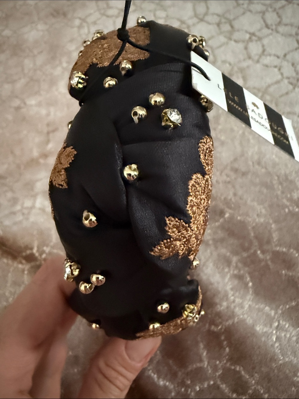 NWT Lele Sadoughi Black Headband with Gold Embroidered Floral Motifs and Studs - Picture 5 of 5